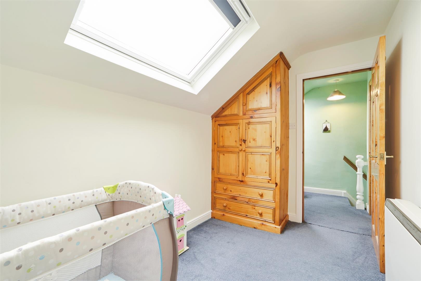 6 bed semi-detached house for sale in Highfield Lane, Keighley  - Property Image 14