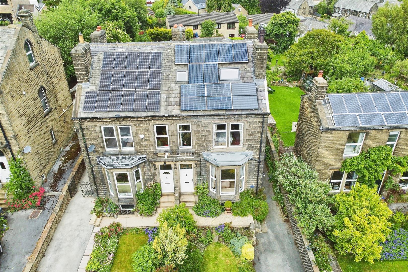 6 bed semi-detached house for sale in Highfield Lane, Keighley  - Property Image 19