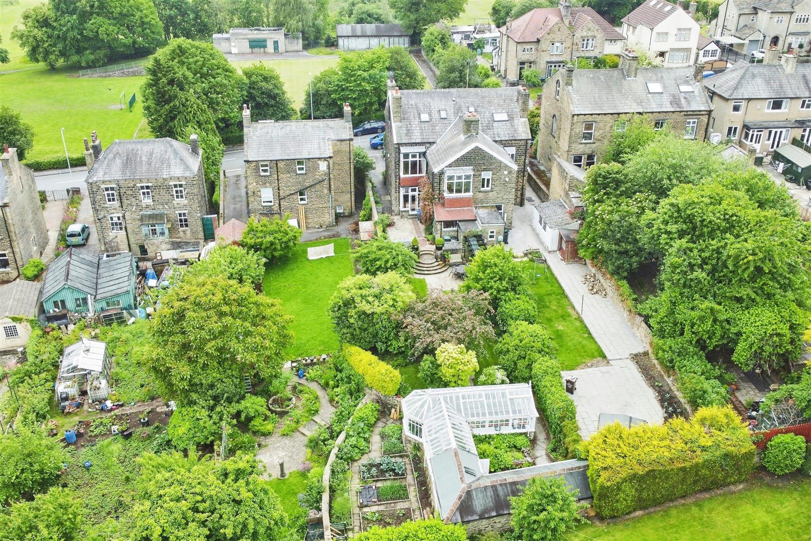 6 bed semi-detached house for sale in Highfield Lane, Keighley  - Property Image 18