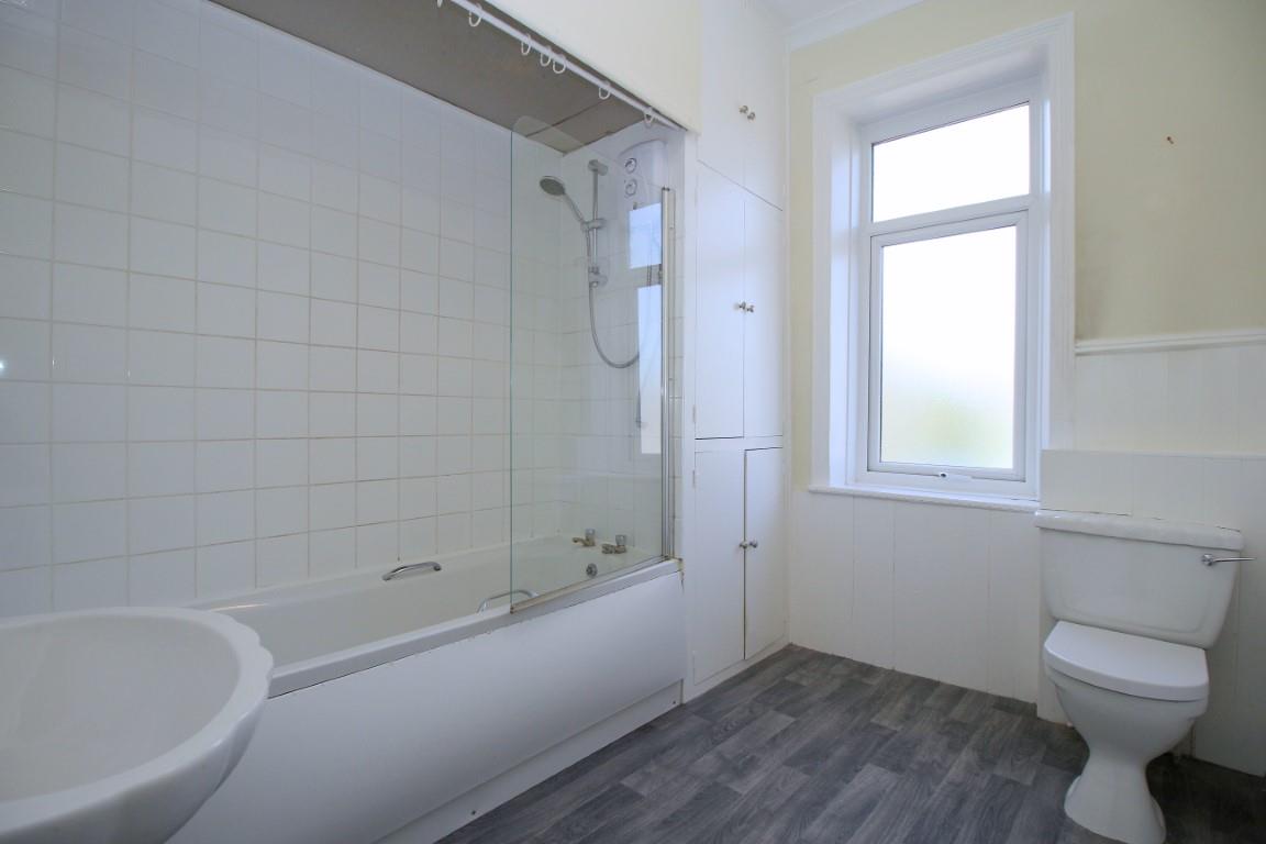 2 bed end of terrace house for sale in Weston Street, Keighley  - Property Image 5