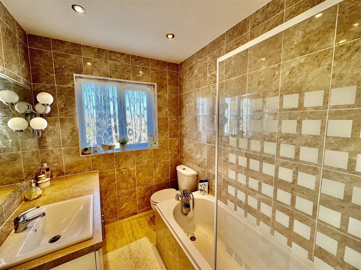 3 bed semi-detached house for sale in Prospect Crescent, Keighley  - Property Image 7