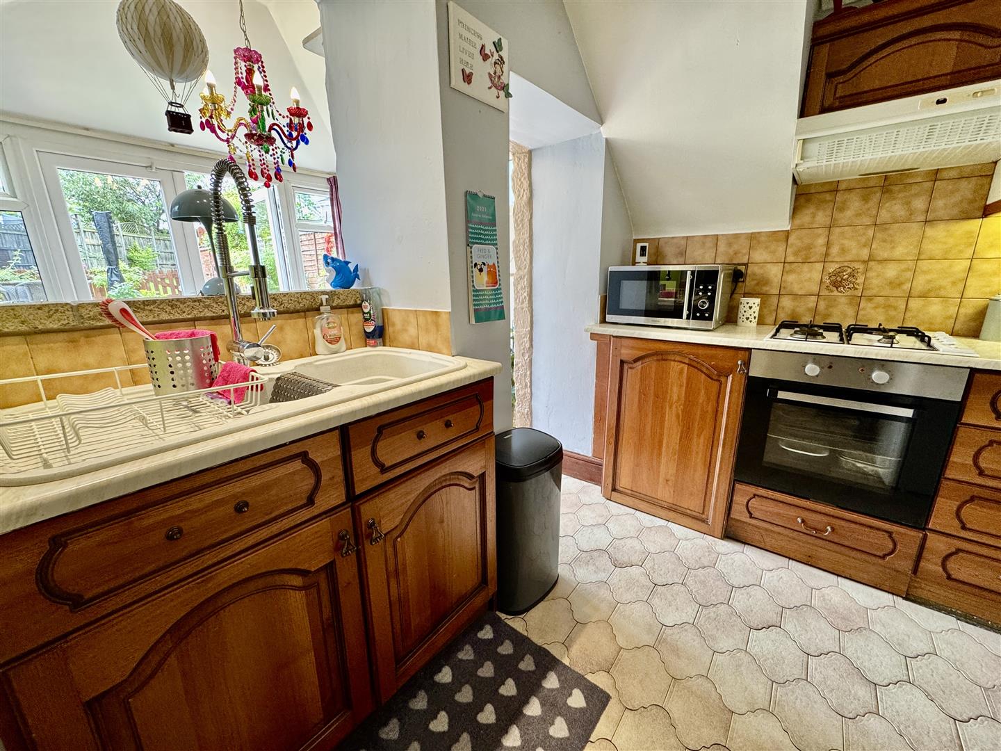 2 bed cottage for sale in Lane Ends, Oakworth  - Property Image 6