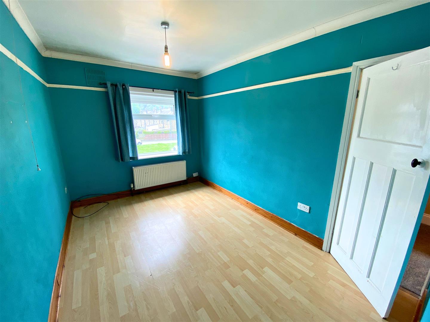 3 bed town house for sale in Garforth Road, Keighley  - Property Image 5