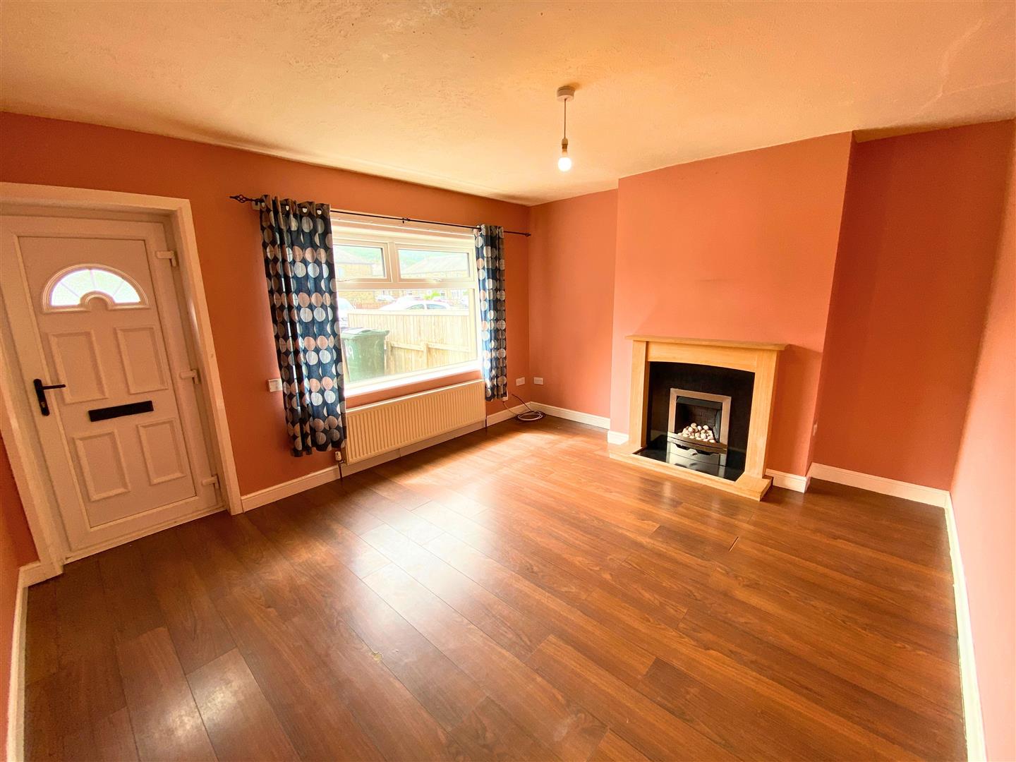 3 bed town house for sale in Garforth Road, Keighley  - Property Image 2