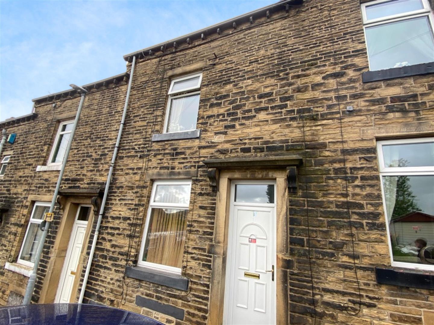 2 bed terraced house for sale in Rawling Street, Keighley  - Property Image 1