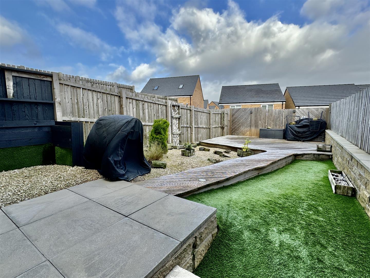 2 bed semi-detached house for sale in Glatton Drive, Oakworth  - Property Image 10