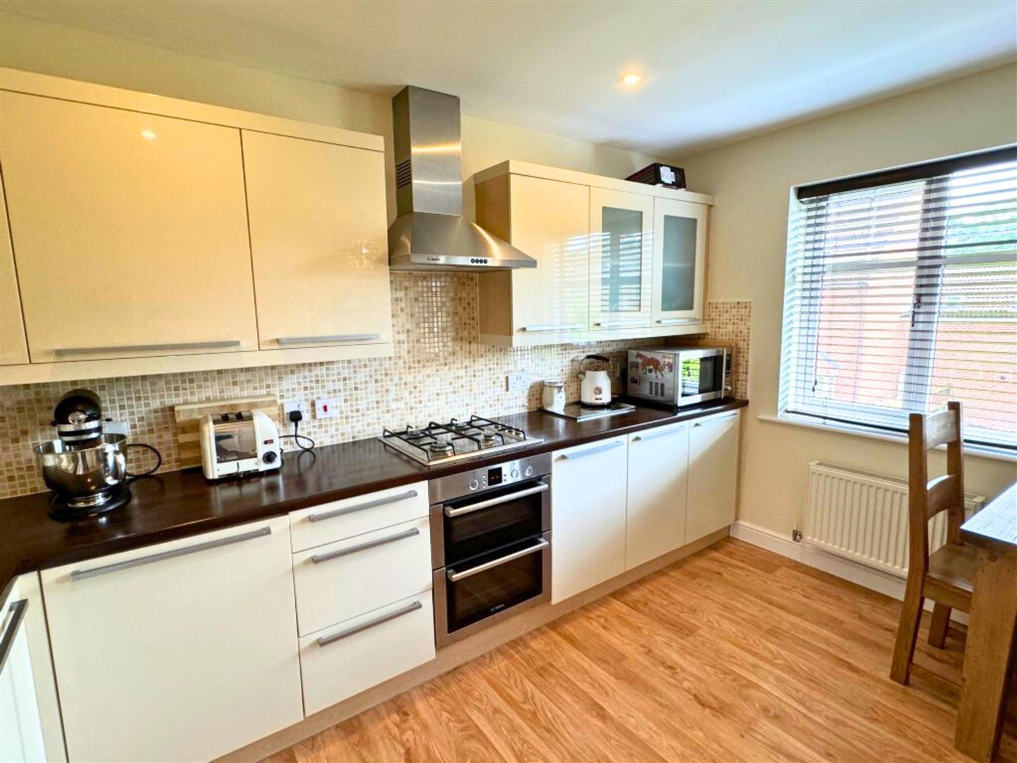 4 bed town house for sale in St. Martins Field, Otley  - Property Image 16