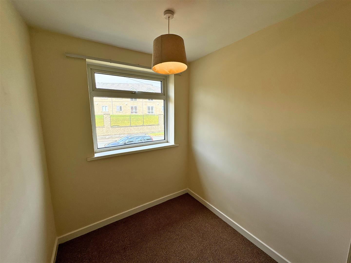 3 bed town house for sale in Staveley Road, Keighley  - Property Image 9