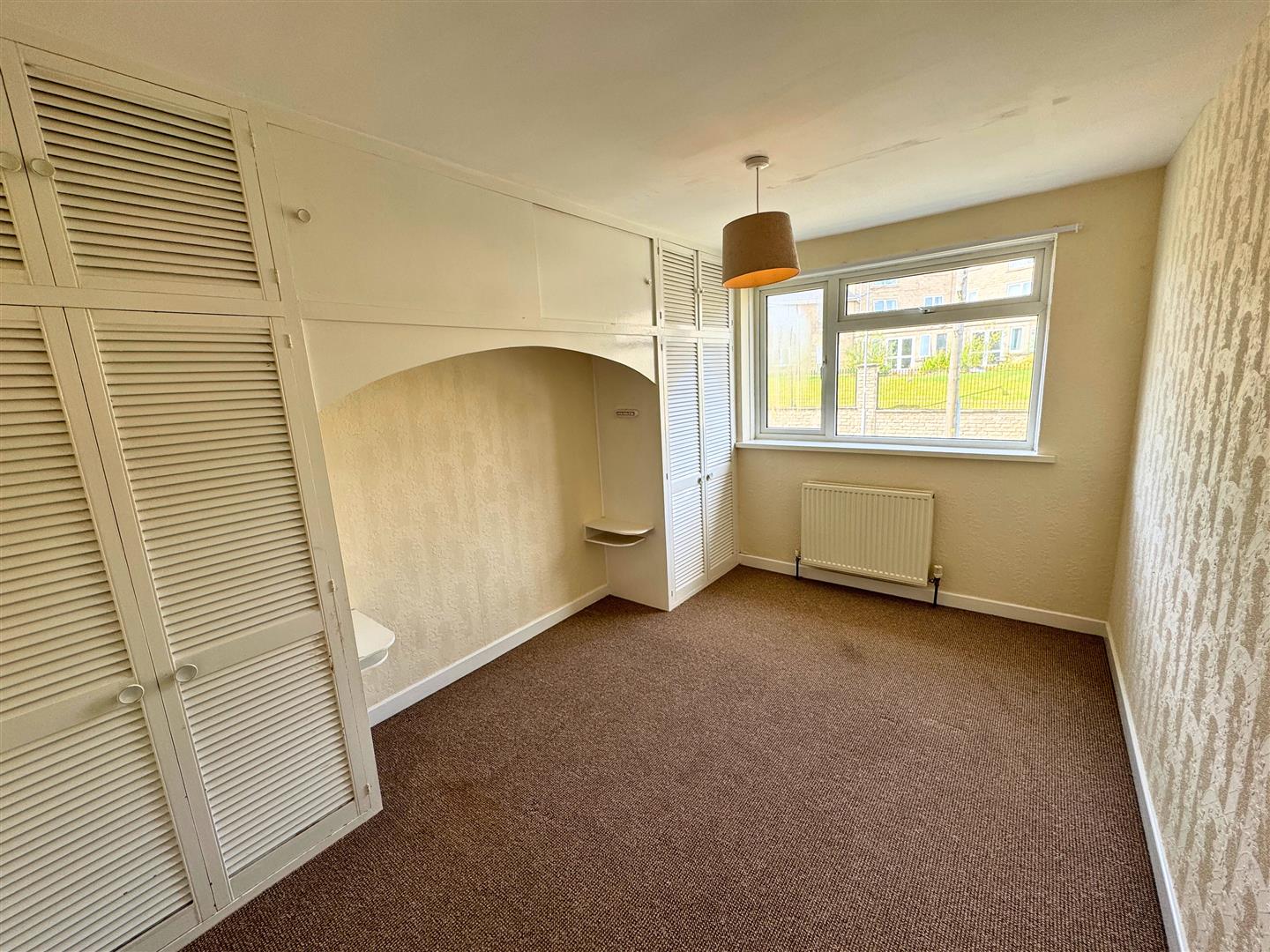 3 bed town house for sale in Staveley Road, Keighley  - Property Image 7