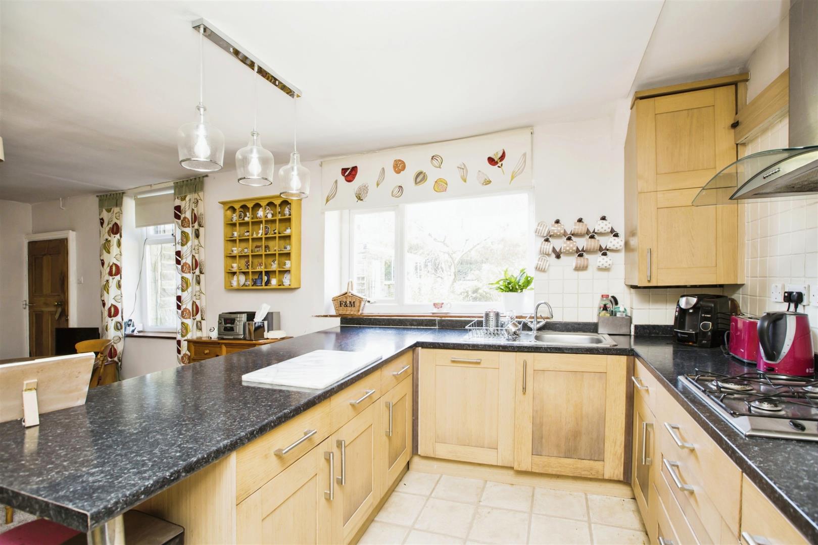 3 bed terraced house for sale in Halifax Road, Cullingworth  - Property Image 6