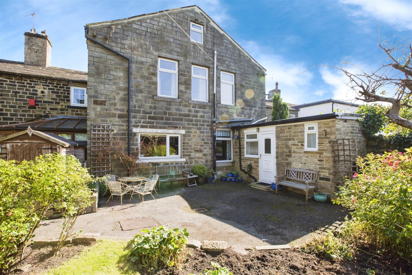 3 bed terraced house for sale in Halifax Road, Cullingworth - Property Image 1