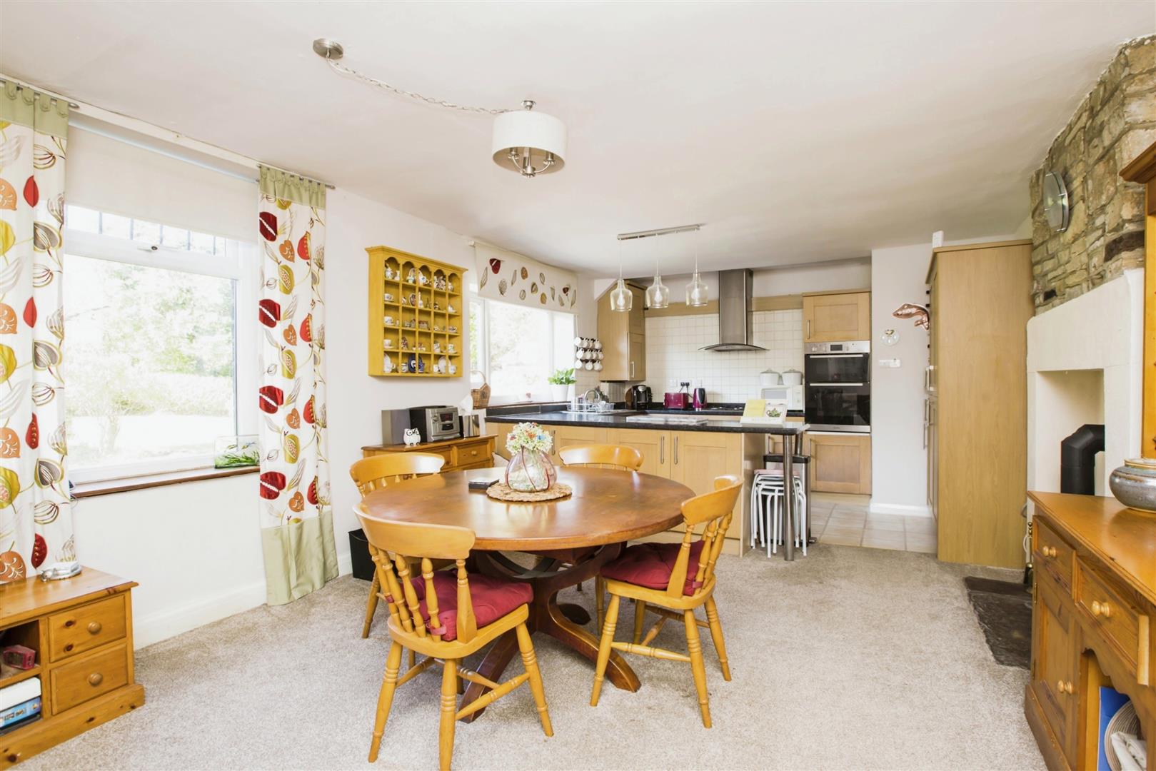 3 bed terraced house for sale in Halifax Road, Cullingworth  - Property Image 8