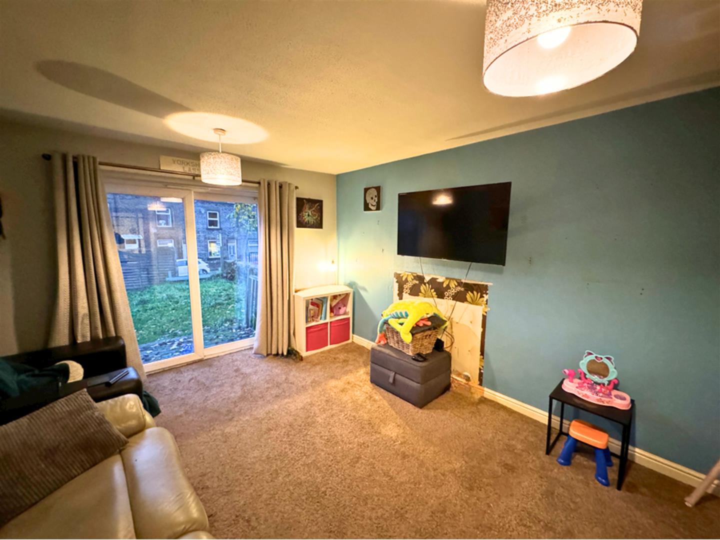 2 bed town house for sale in Greenfell Close, Keighley  - Property Image 2
