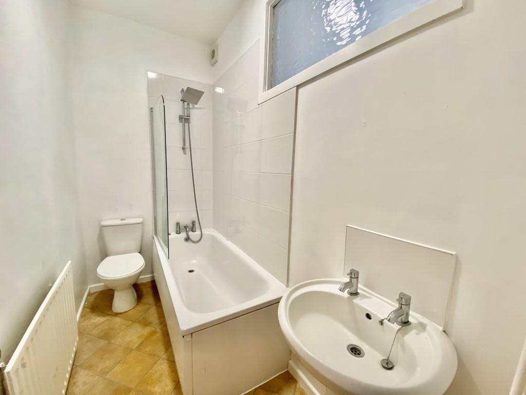 2 bed terraced house for sale in Rupert Street, Keighley  - Property Image 7