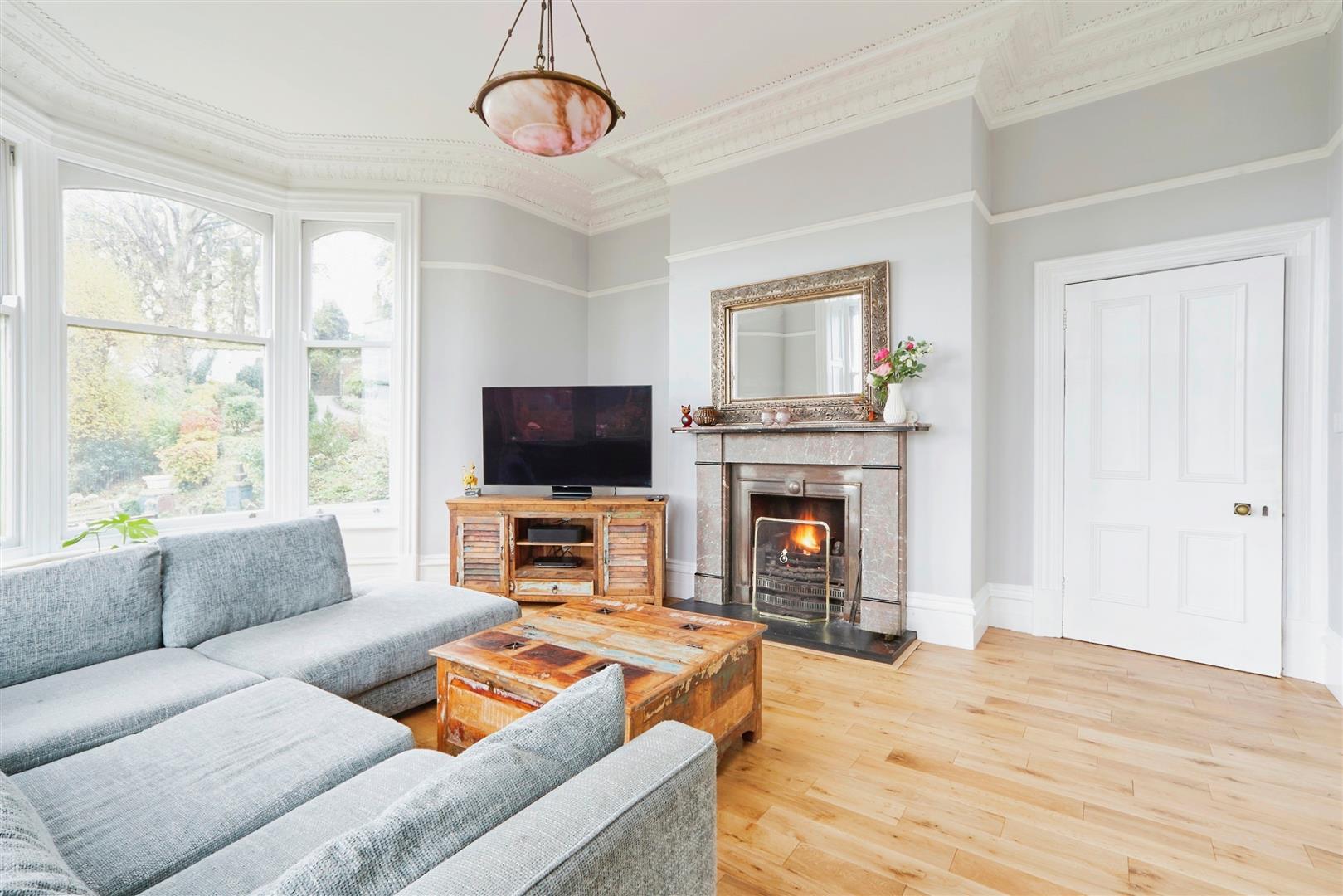 6 bed semi-detached house for sale in Spring Gardens Lane, Keighley  - Property Image 23
