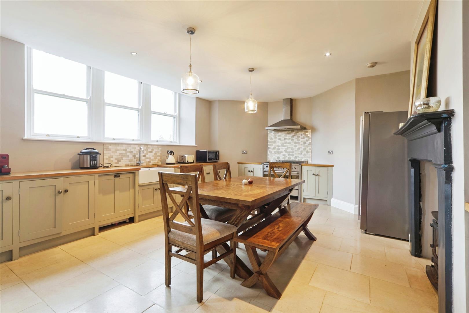 6 bed semi-detached house for sale in Spring Gardens Lane, Keighley  - Property Image 15