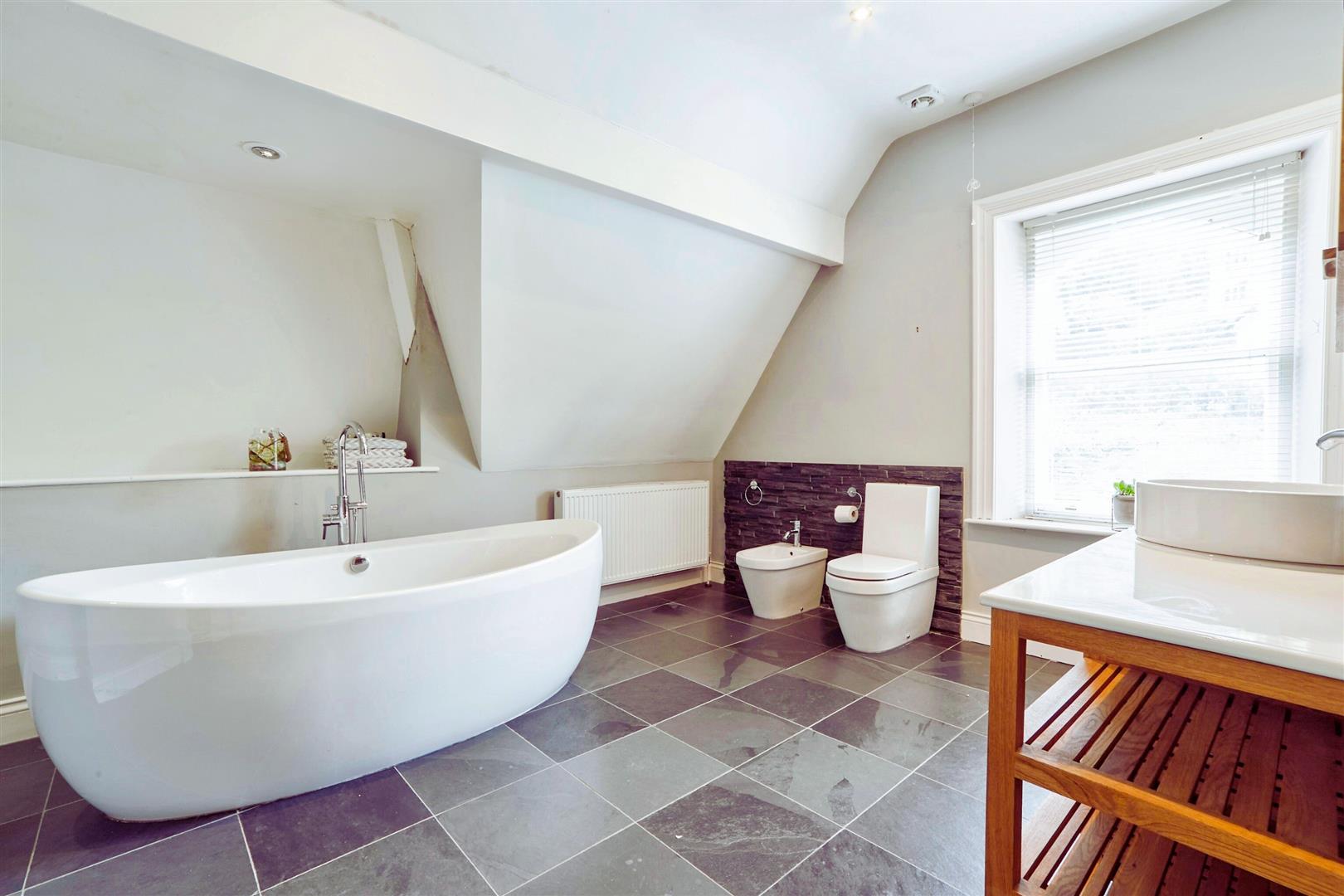 6 bed semi-detached house for sale in Spring Gardens Lane, Keighley  - Property Image 3
