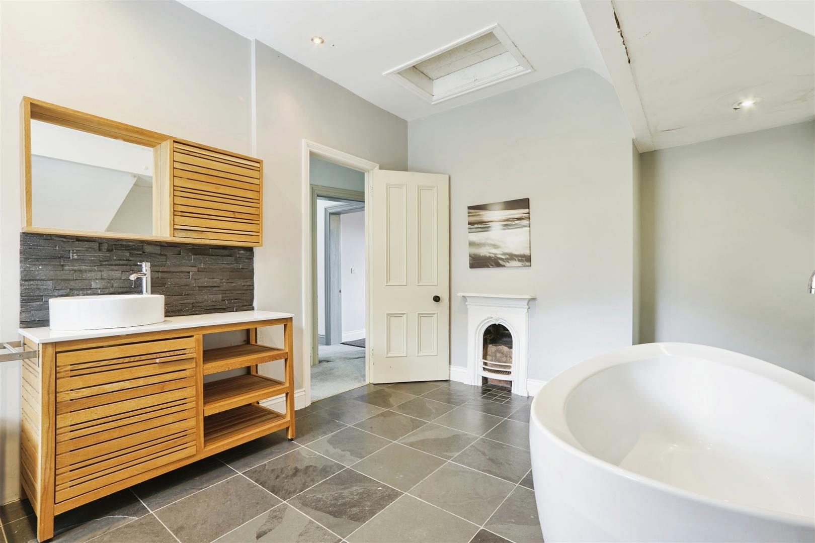 6 bed semi-detached house for sale in Spring Gardens Lane, Keighley, BD20 6LS 16