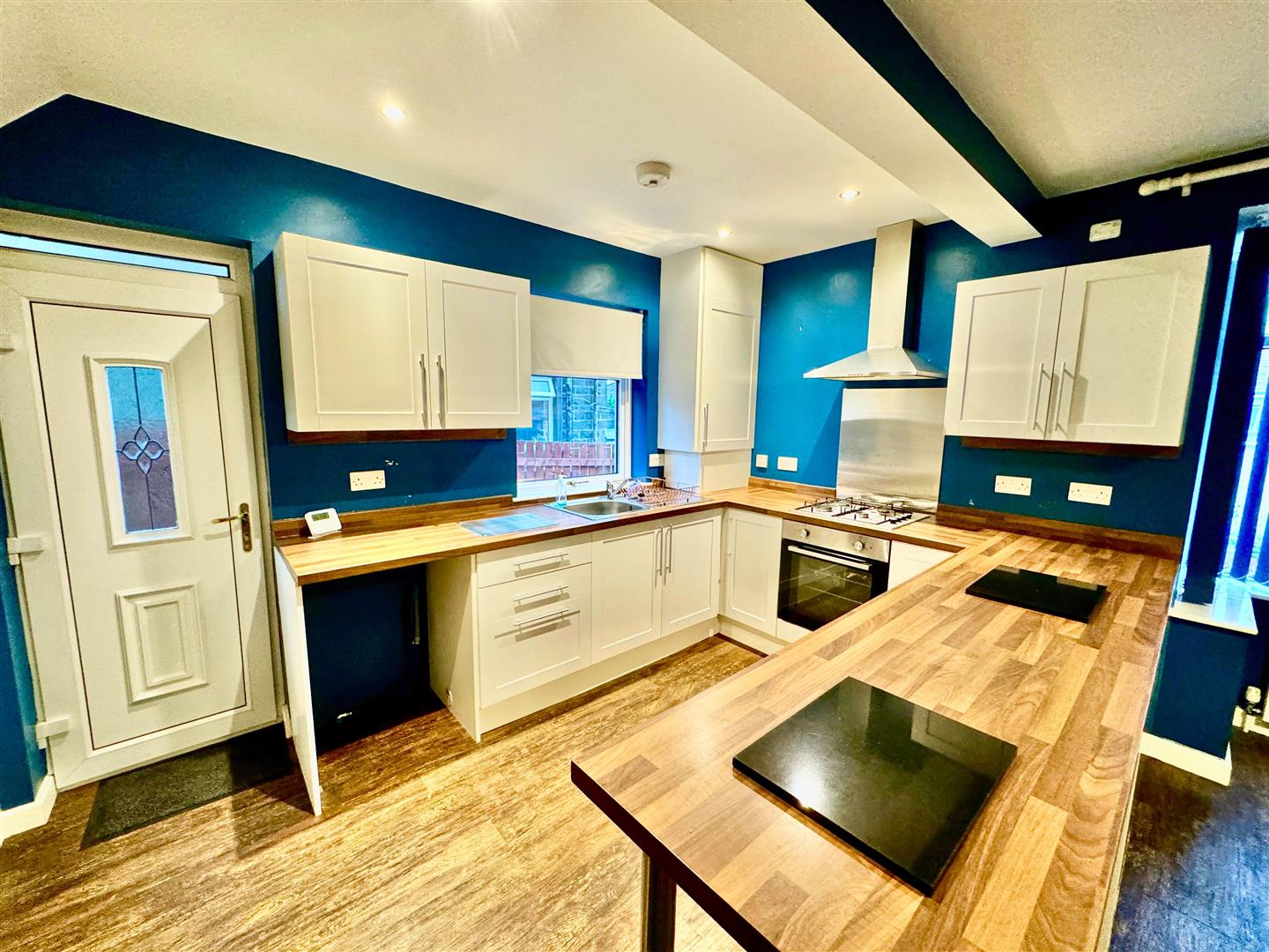 3 bed semi-detached house to rent in Moorcroft Avenue, Oakworth  - Property Image 3