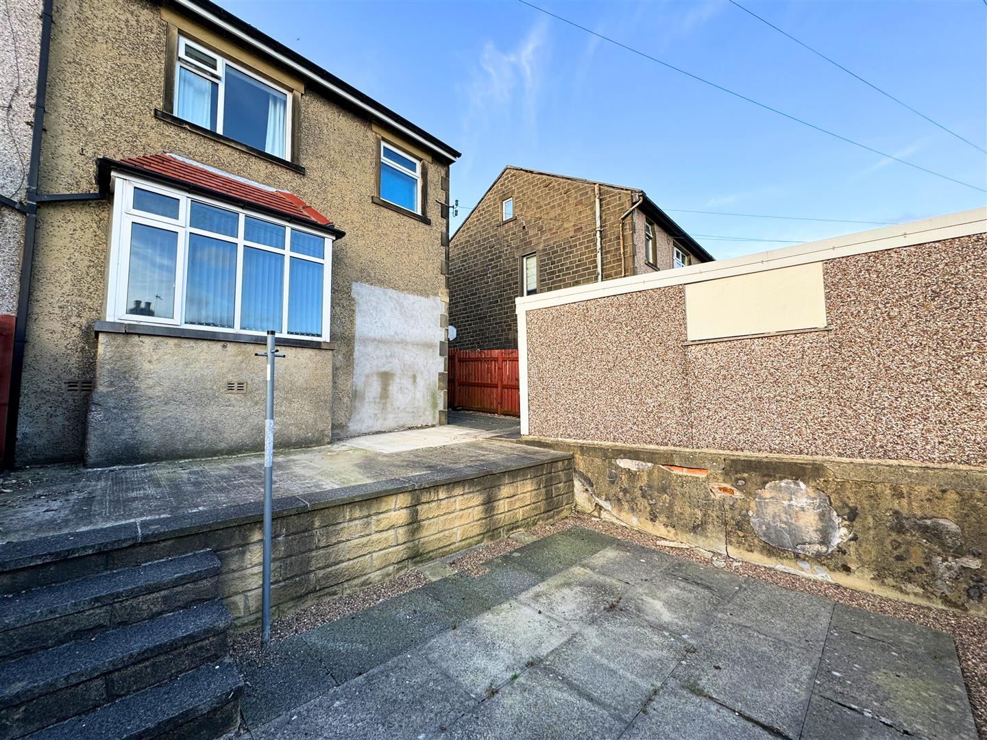 3 bed semi-detached house to rent in Moorcroft Avenue, Oakworth  - Property Image 12