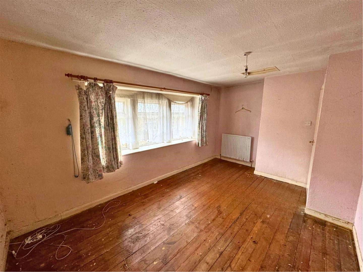 2 bed shop for sale in Main Street, Keighley  - Property Image 8