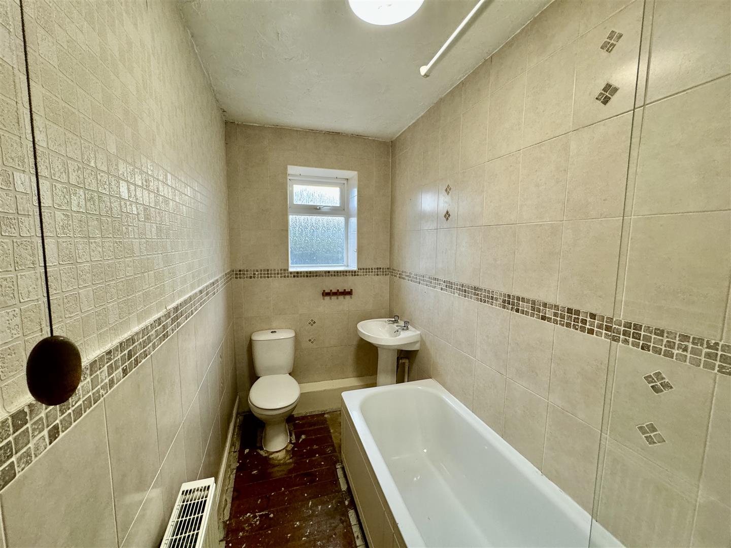 2 bed terraced house for sale in Ingrow Lane, Keighley  - Property Image 3