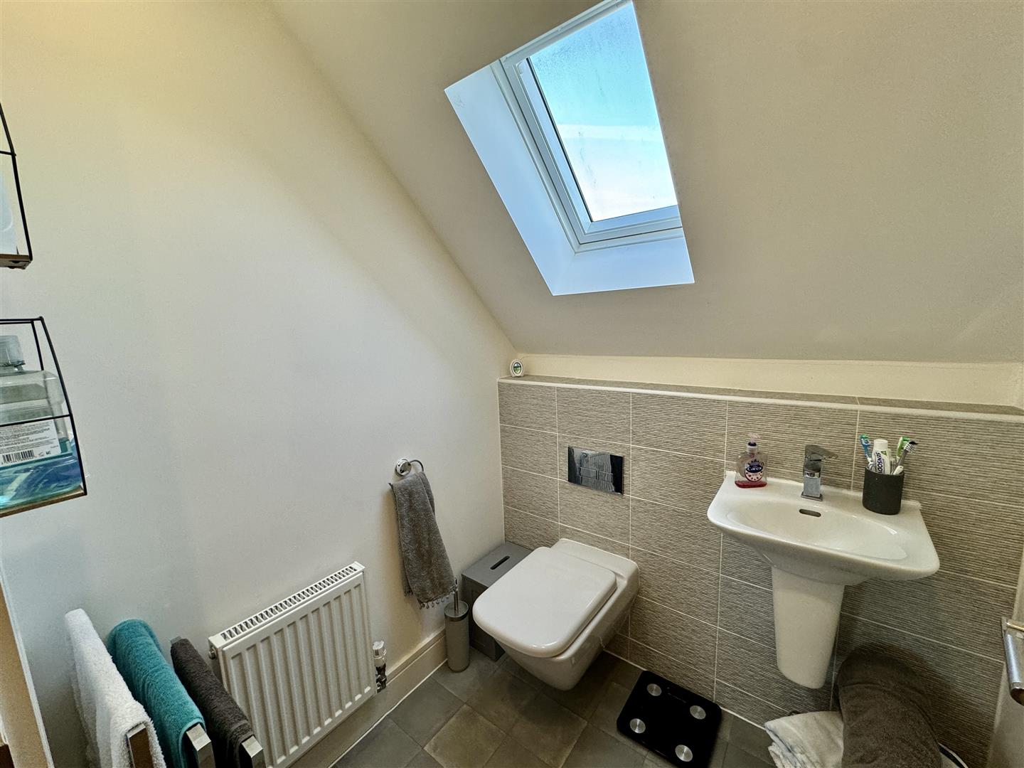 3 bed town house for sale in Water Meadow Drive, Denholme  - Property Image 13