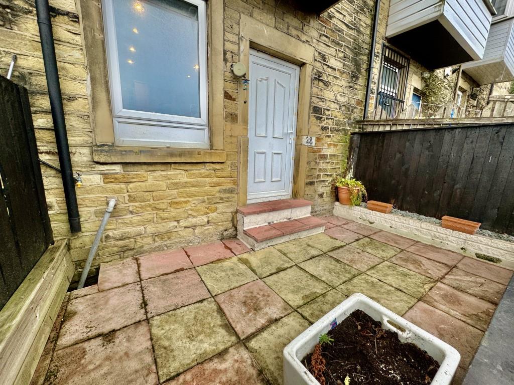 3 bed terraced house to rent in Mexborough Road, Bradford  - Property Image 11