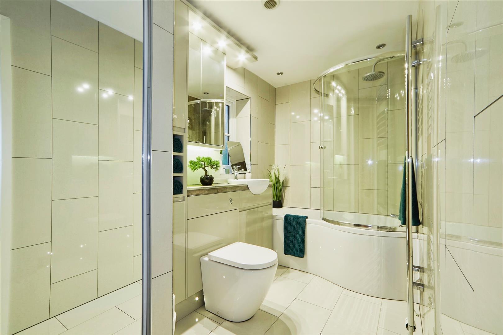 4 bed detached house for sale in High Cote, Keighley  - Property Image 16