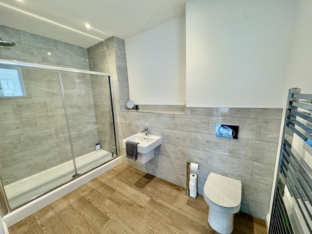 2 bed apartment for sale in River View, Haworth  - Property Image 5