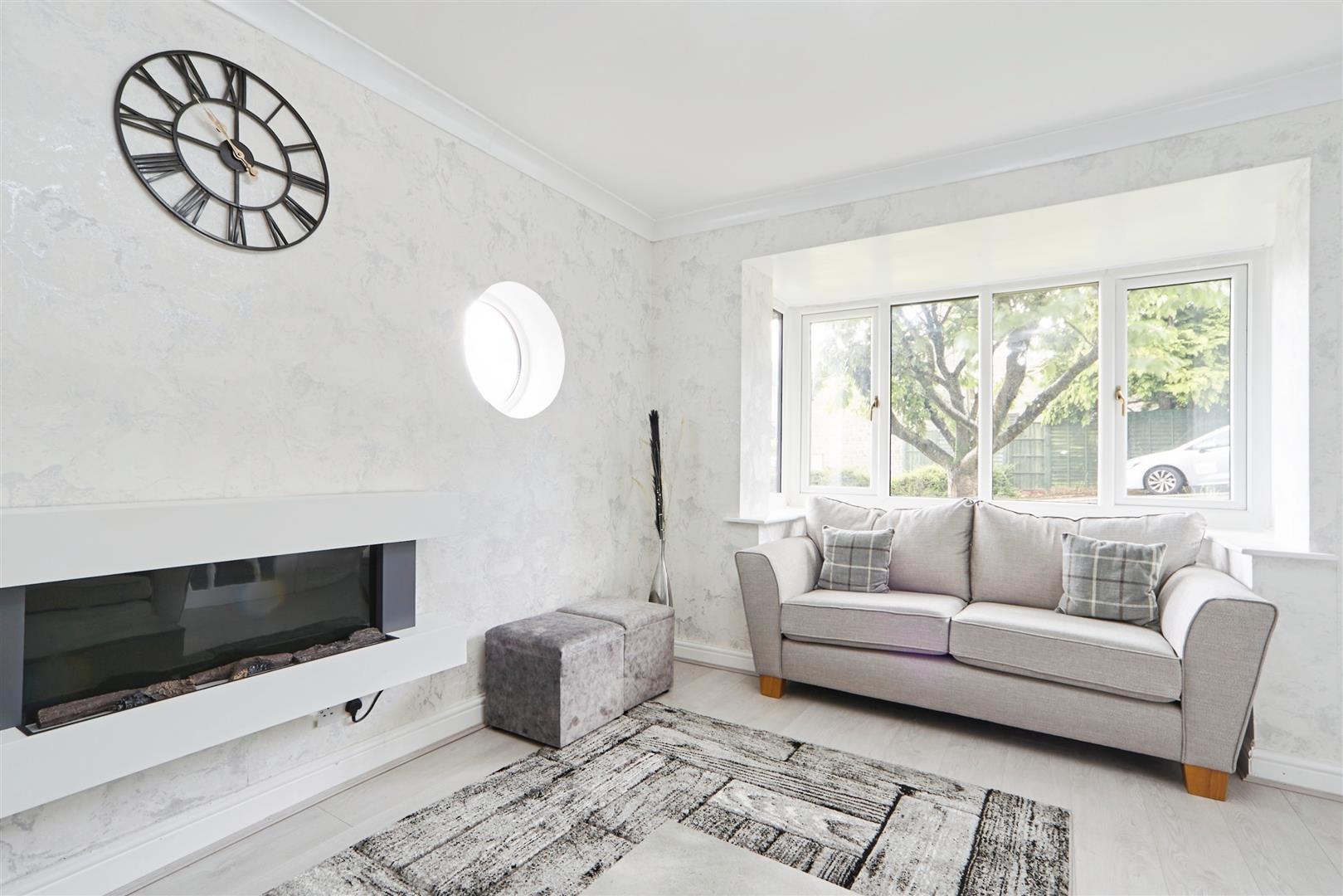 4 bed detached house for sale in Woodside, Keighley  - Property Image 3