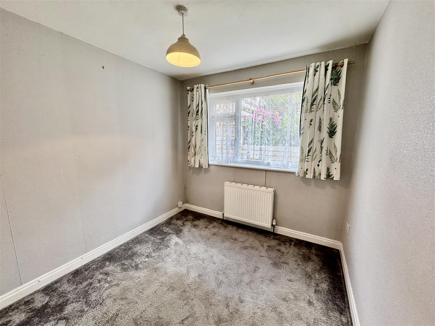 2 bed semi-detached bungalow for sale in Brow Top Road, Keighley  - Property Image 6