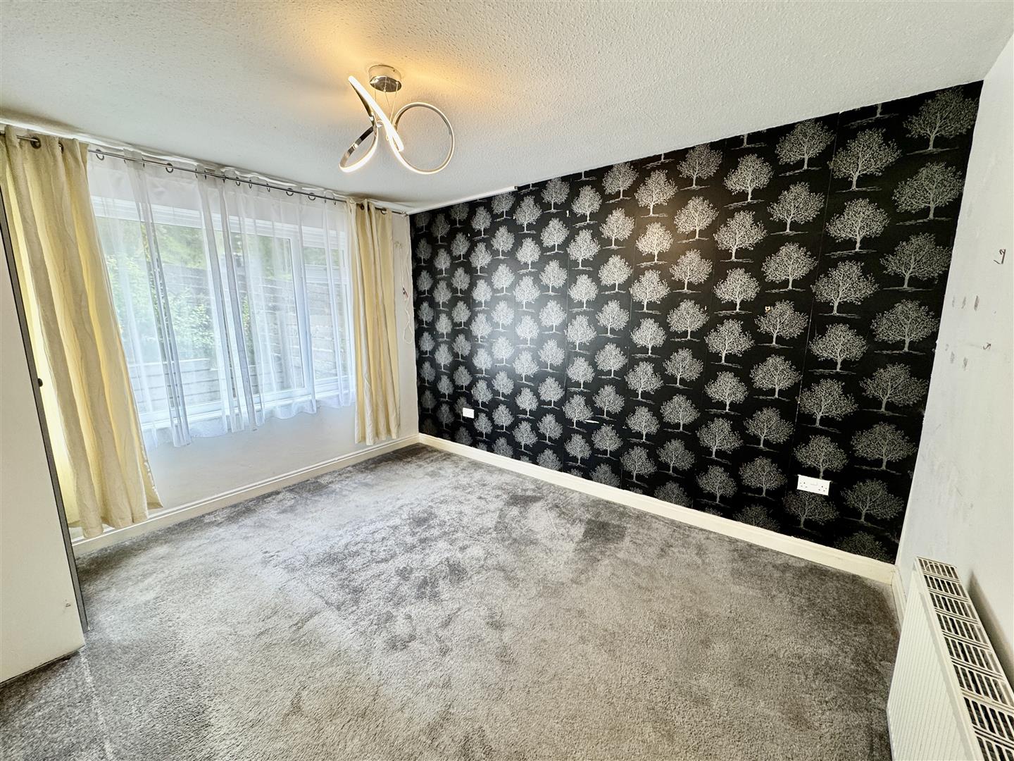 2 bed semi-detached bungalow for sale in Brow Top Road, Keighley  - Property Image 5