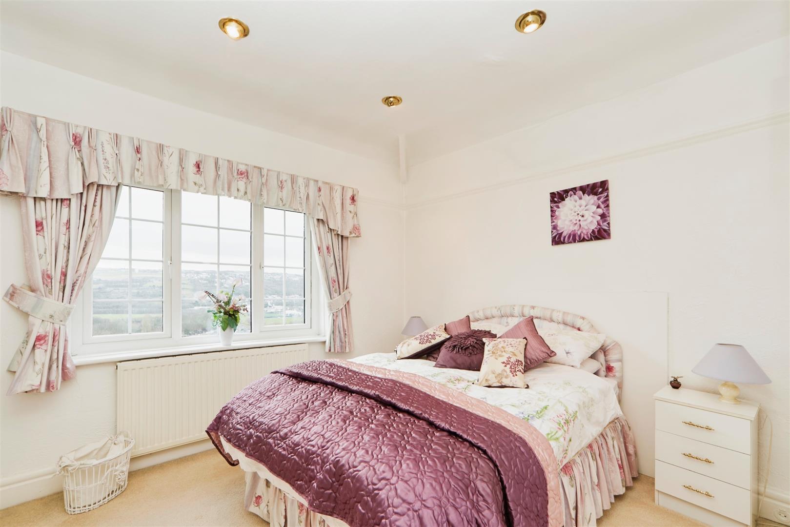 5 bed semi-detached house for sale in St. Marys Road, Keighley  - Property Image 10