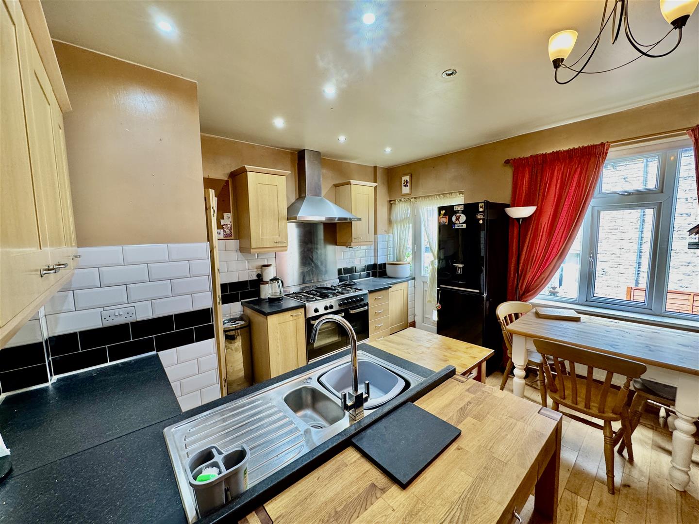 2 bed terraced house for sale in Haincliffe Place, Keighley  - Property Image 7