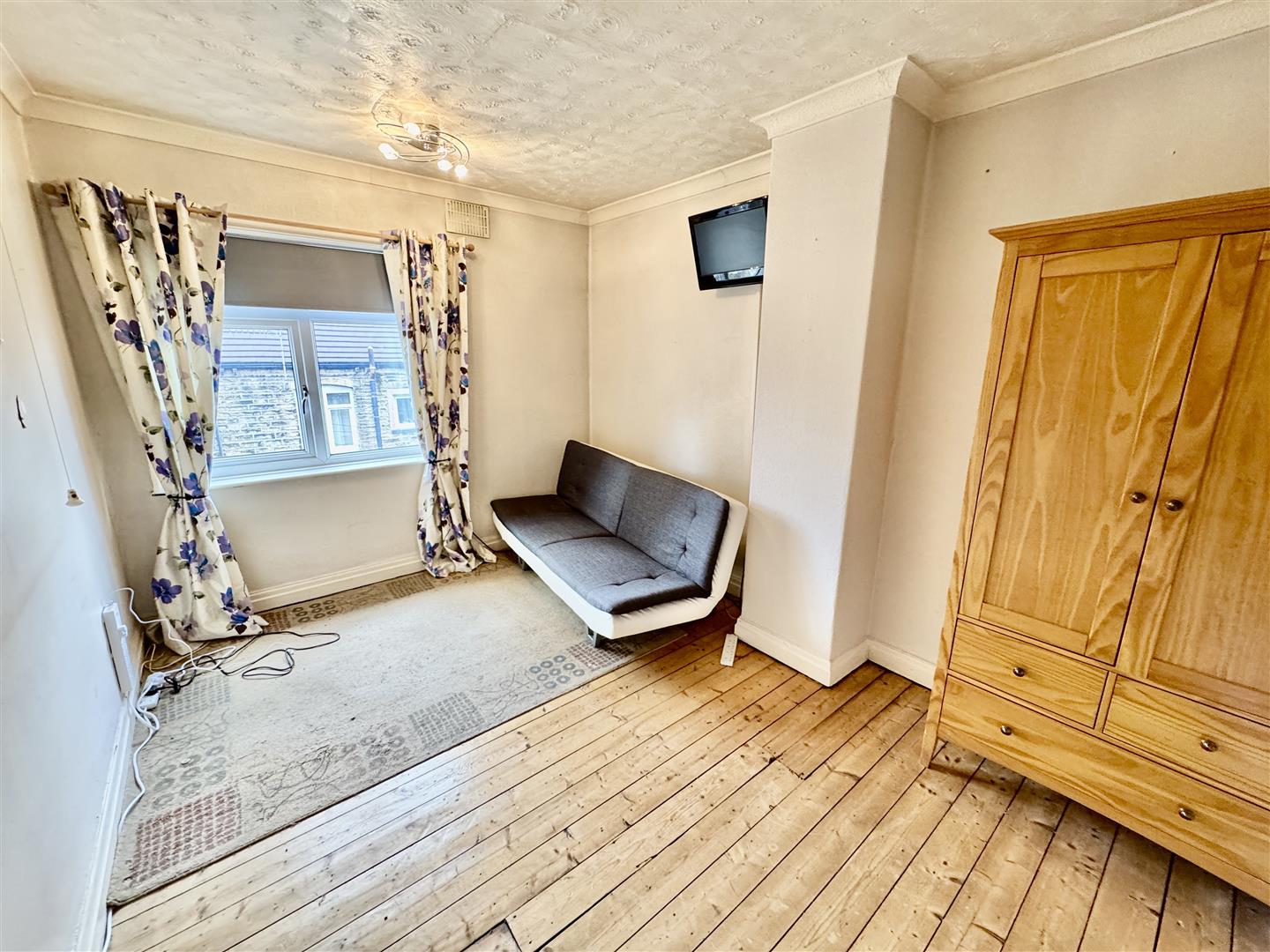 2 bed terraced house for sale in Haincliffe Place, Keighley  - Property Image 6