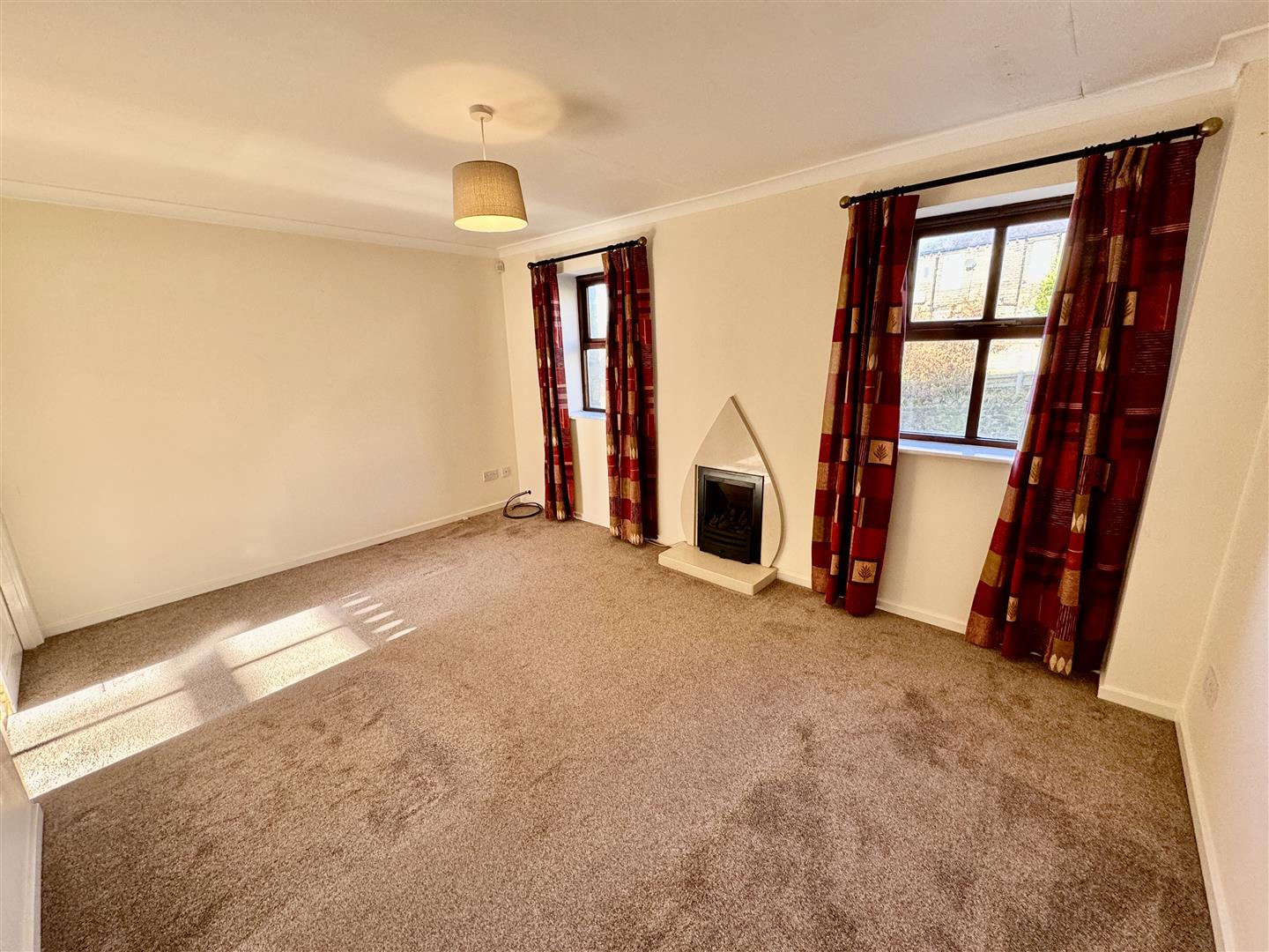 3 bed town house for sale in Bilberry Rise, Keighley  - Property Image 7