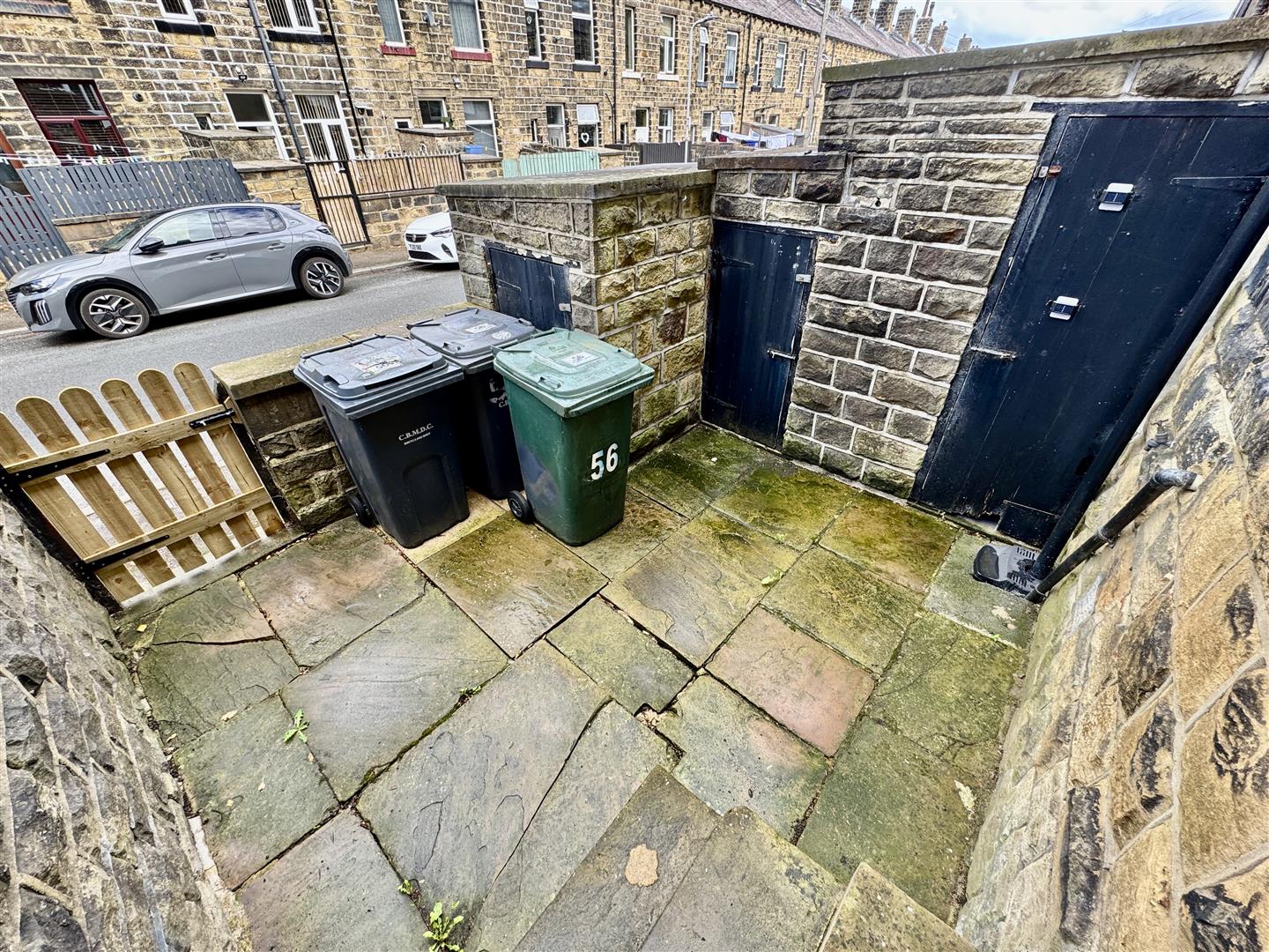 3 bed terraced house for sale in Mannville Grove, Keighley, BD22 6AE  - Property Image 9