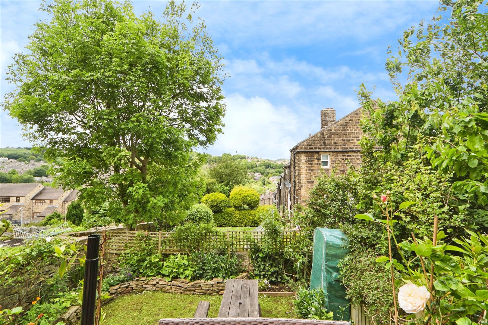 2 bed terraced house for sale in Jay Street, Haworth, BD22 8RJ 3