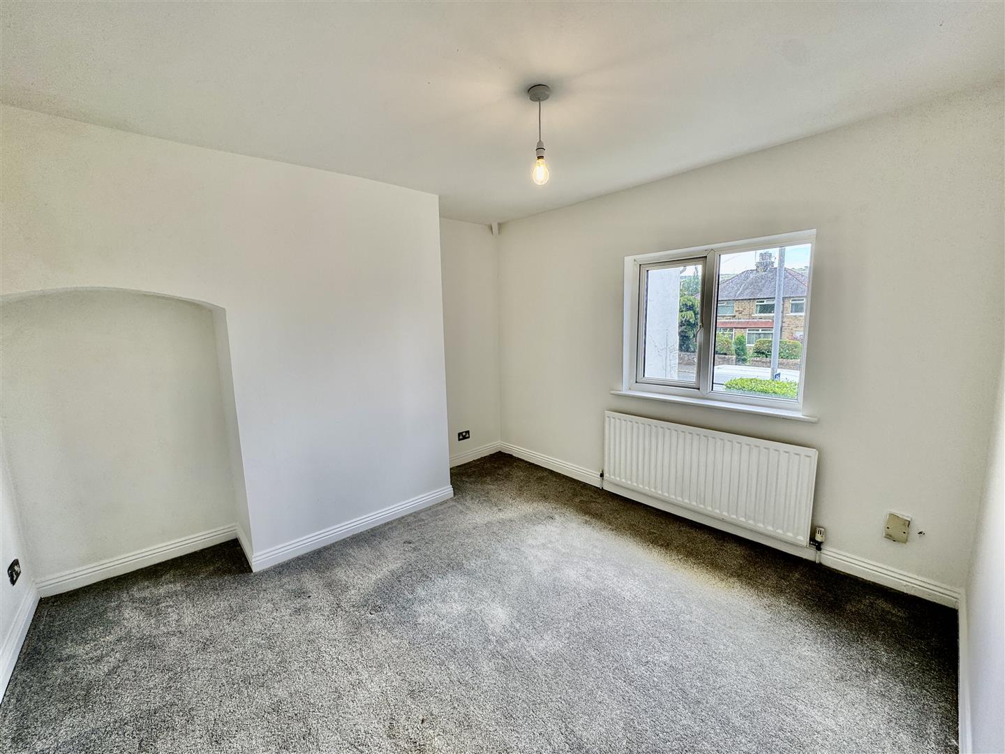 3 bed semi-detached house for sale in Bradford Road, Keighley  - Property Image 9