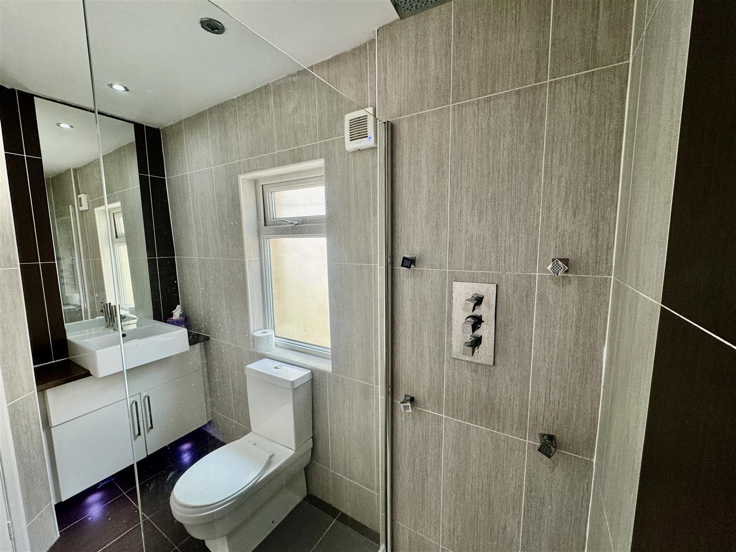 3 bed semi-detached house for sale in Bradford Road, Keighley  - Property Image 13
