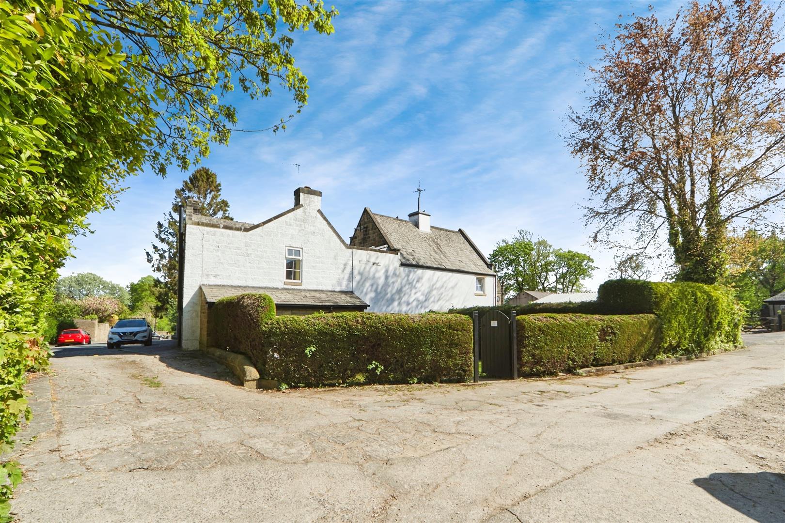 4 bed semi-detached house for sale in High Spring Gardens Lane, Keighley  - Property Image 17
