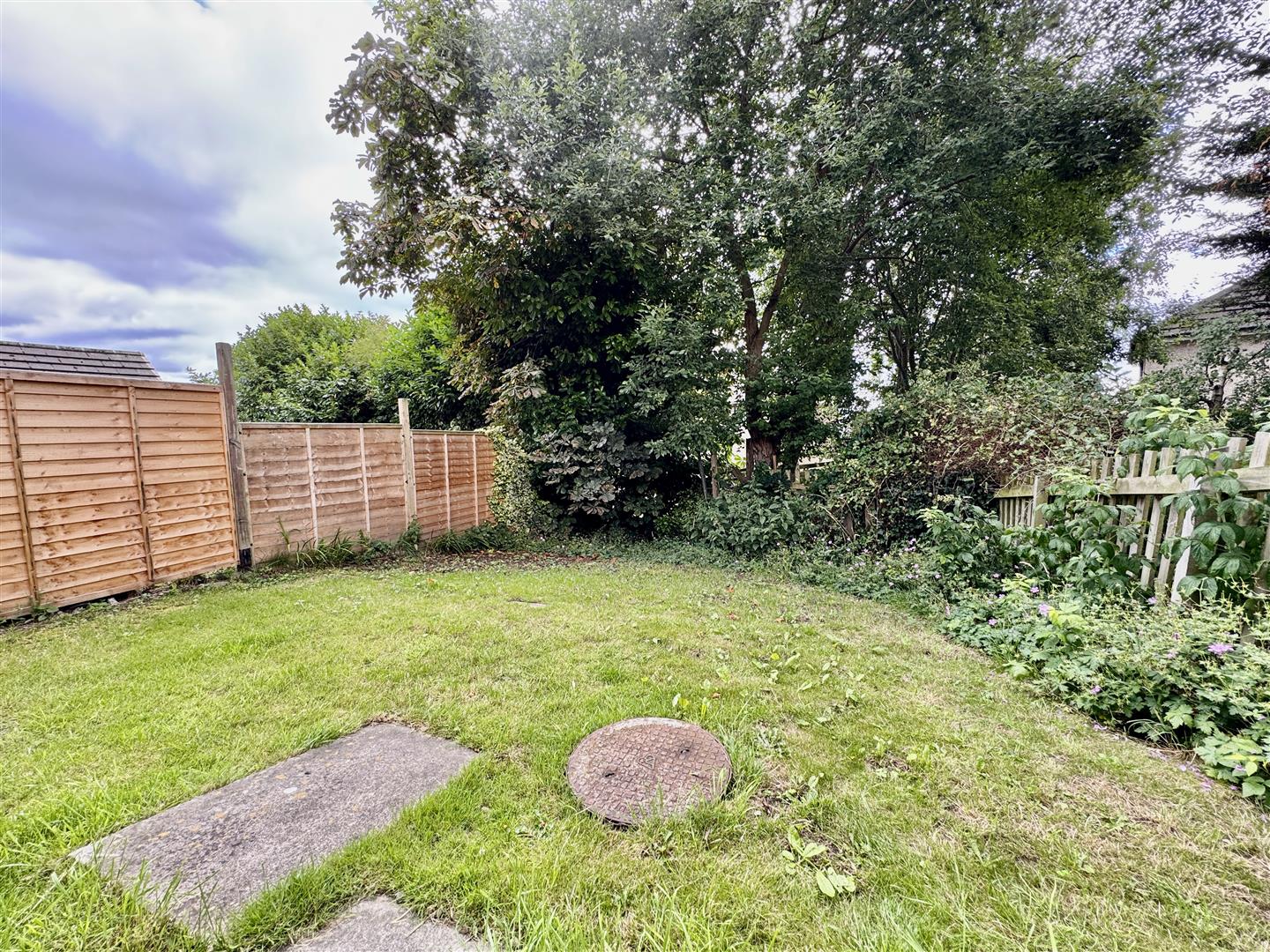 2 bed semi-detached house for sale in The Oval, Bingley  - Property Image 12