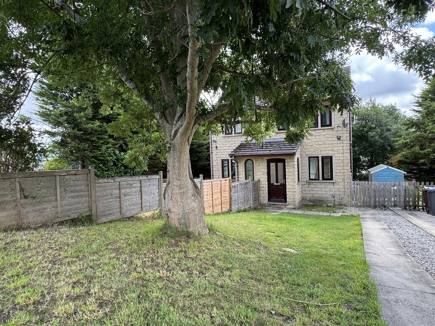 2 bed semi-detached house for sale in The Oval, Bingley  - Property Image 11