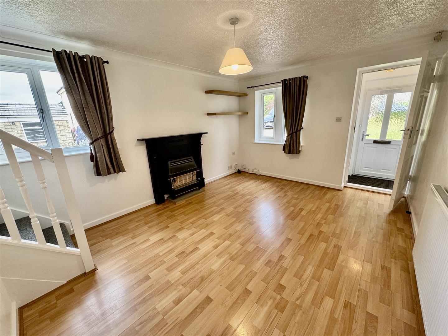 2 bed semi-detached house for sale in The Oval, Bingley  - Property Image 2