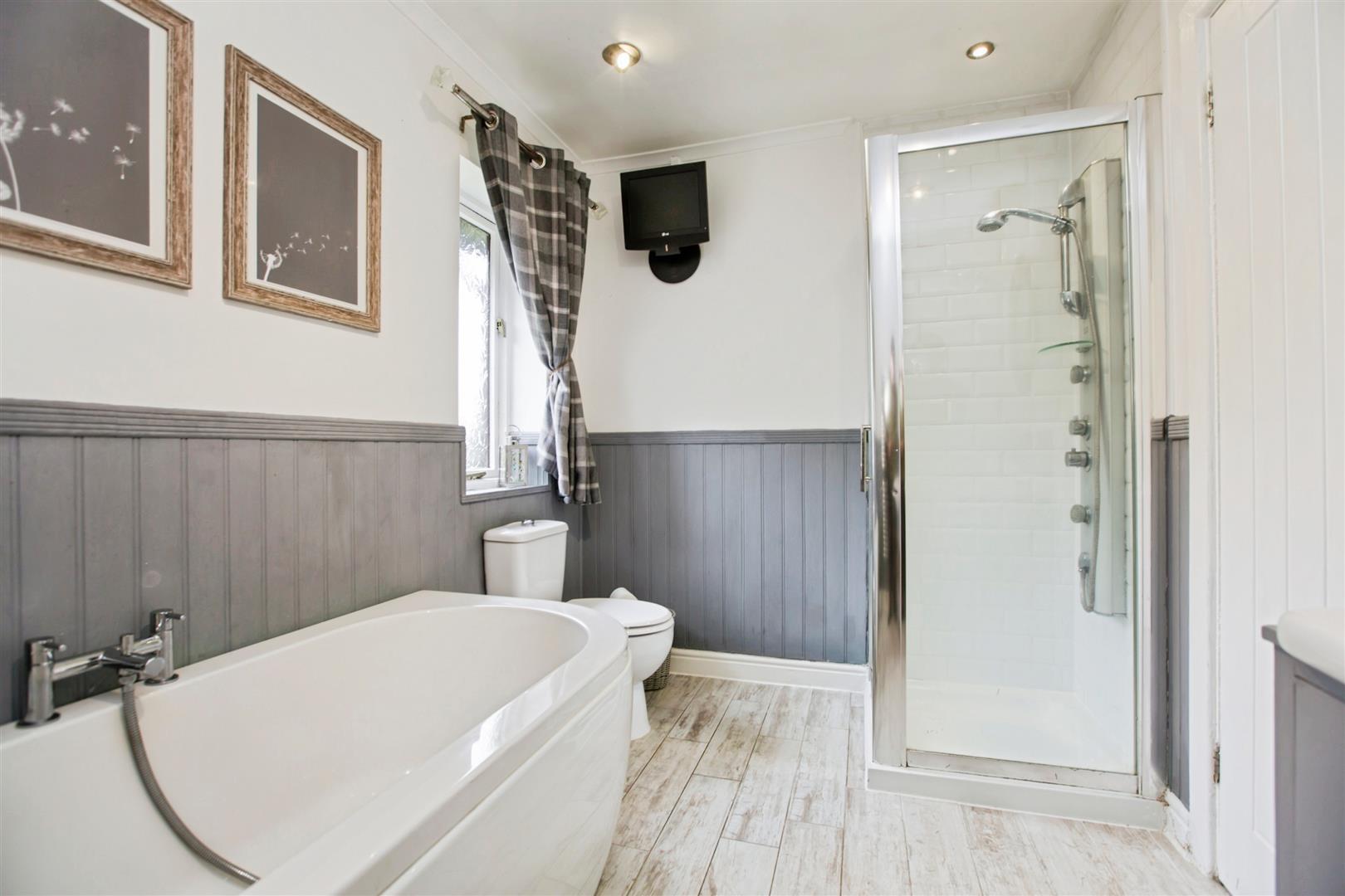 4 bed detached bungalow for sale in Ogden Crescent, Denholme, Bradford, BD13 4LD 14