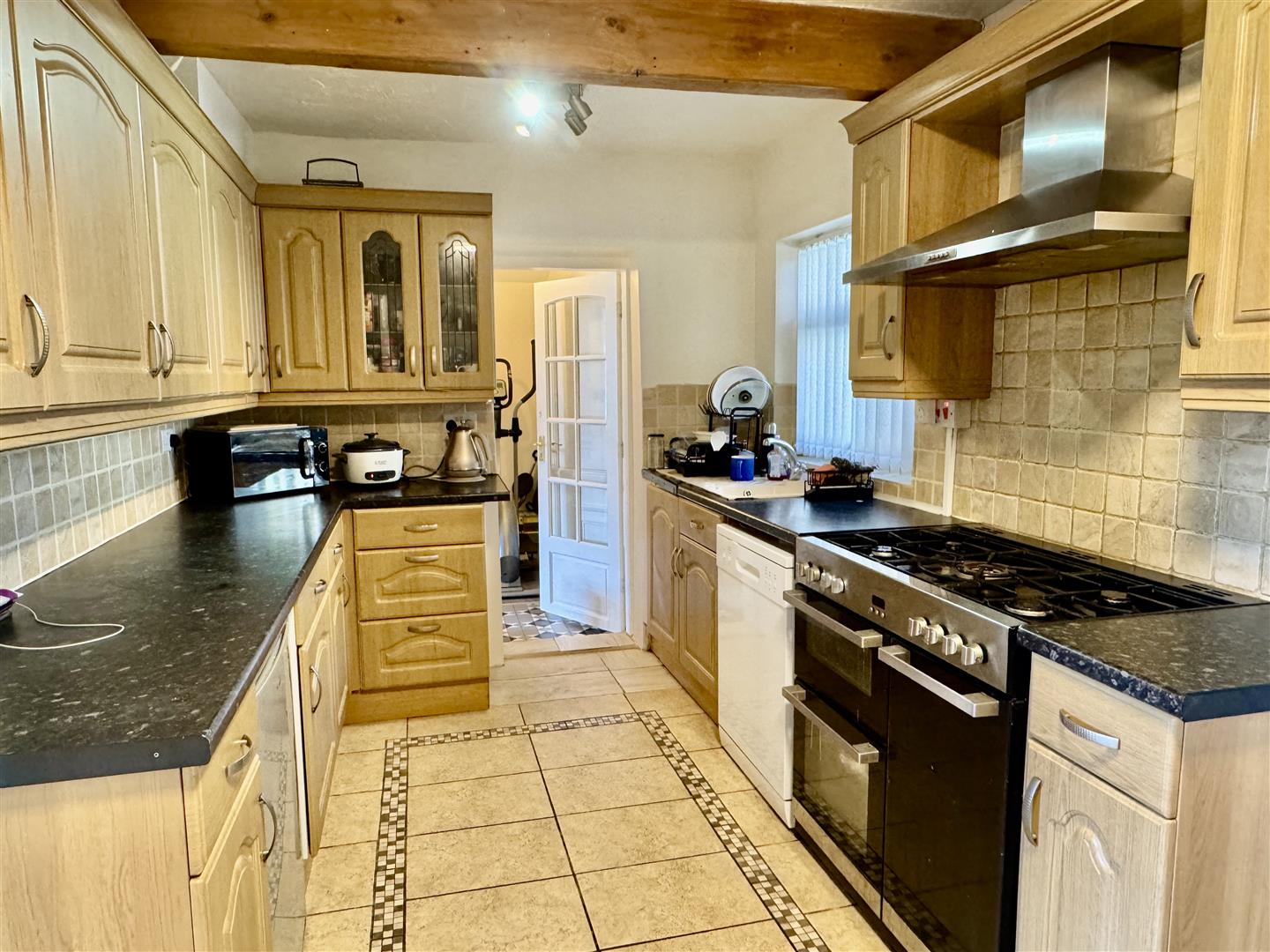 4 bed semi-detached house for sale in Ashbourne Road, Keighley  - Property Image 3