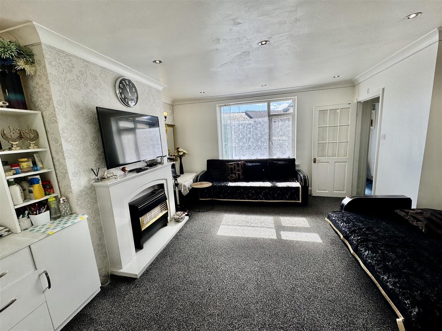 4 bed semi-detached house for sale in Ashbourne Road, Keighley  - Property Image 15