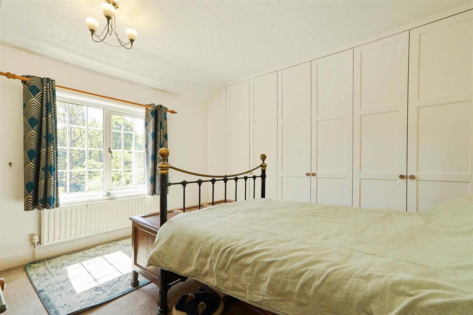 2 bed terraced house for sale in Ash Grove, Bingley  - Property Image 7