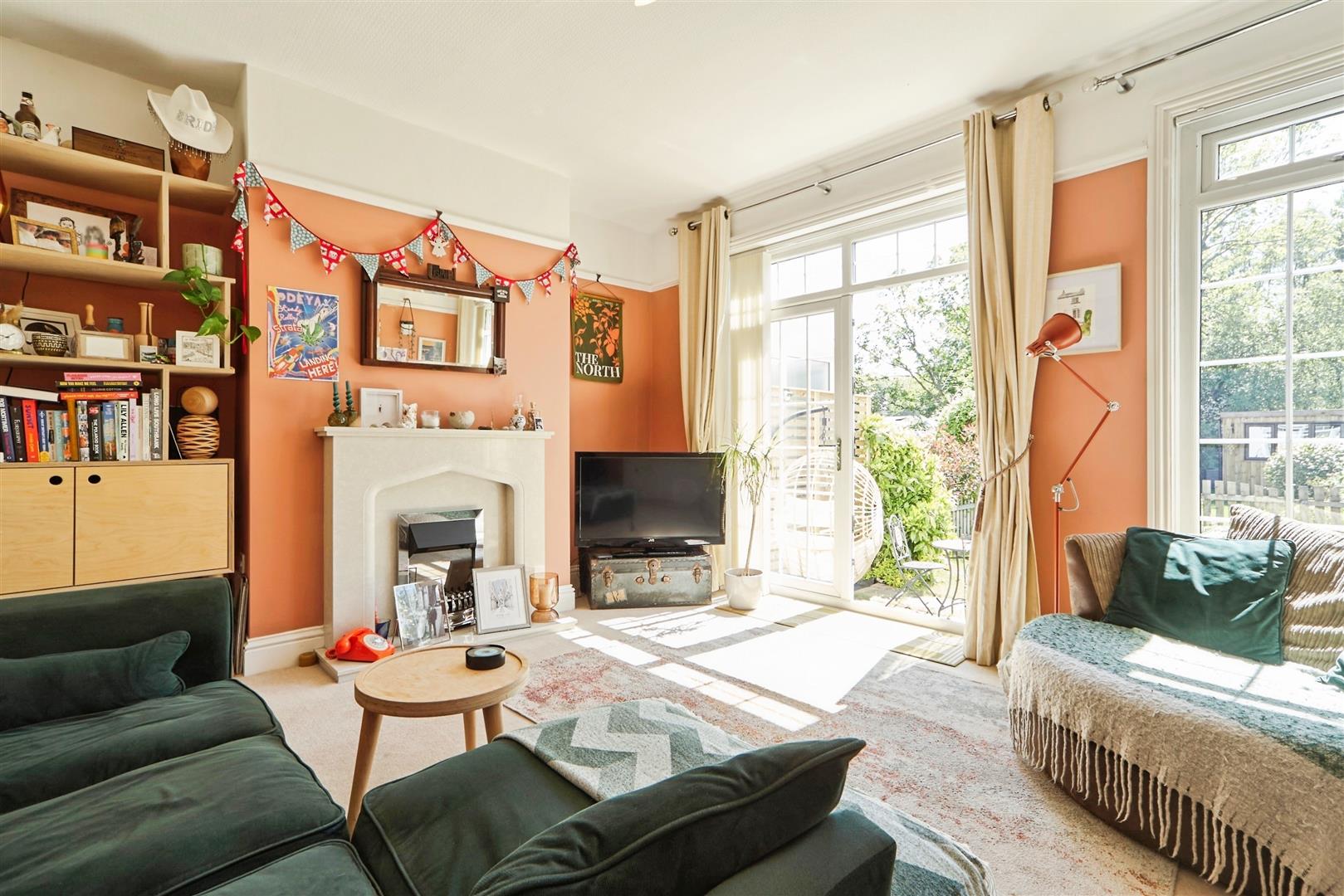 2 bed terraced house for sale in Ash Grove, Bingley  - Property Image 4